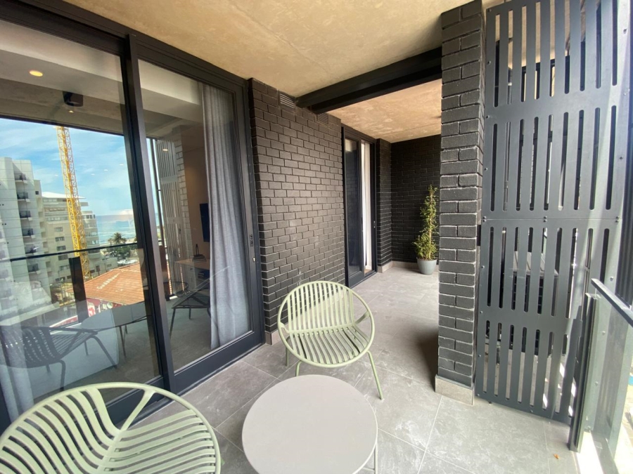To Let 2 Bedroom Property for Rent in Sea Point Western Cape